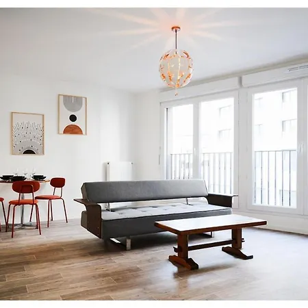 Apartment Cozy 2 Pieces A 2 Min Du Metro Et 10 Min De Paris
