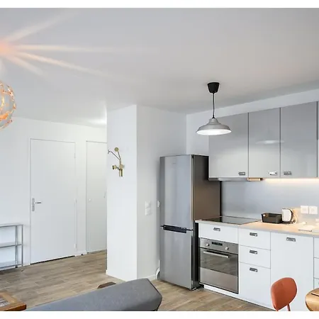 Apartment Cozy 2 Pieces A 2 Min Du Metro Et 10 Min De Paris