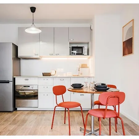 Cozy 2 Pieces A 2 Min Du Metro Et 10 Min De Paris Apartment *