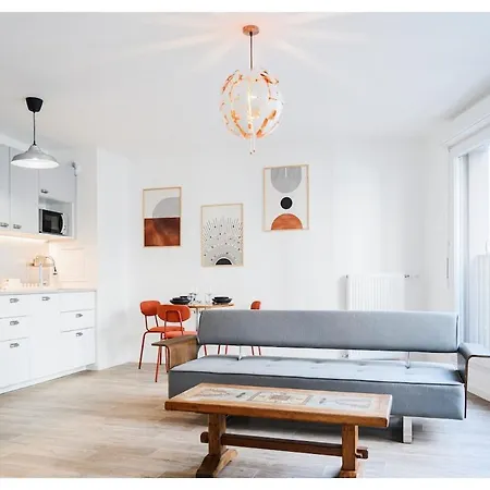 Cozy 2 Pieces A 2 Min Du Metro Et 10 Min De Paris *
